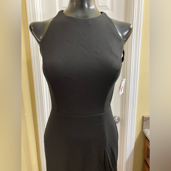 Betsy & Adam Women's Long Halter Crepe Tiered Ruffle Gown NWT Size 2 - Picture 9 of 16